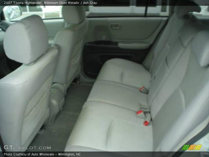 Millenium Silver Metallic / Ash Gray 2007 Toyota Highlander
