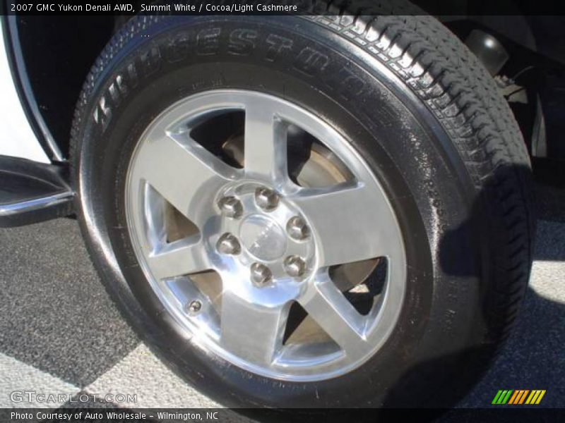 Summit White / Cocoa/Light Cashmere 2007 GMC Yukon Denali AWD