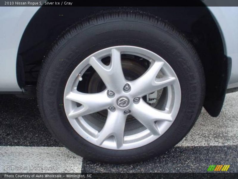 Silver Ice / Gray 2010 Nissan Rogue S