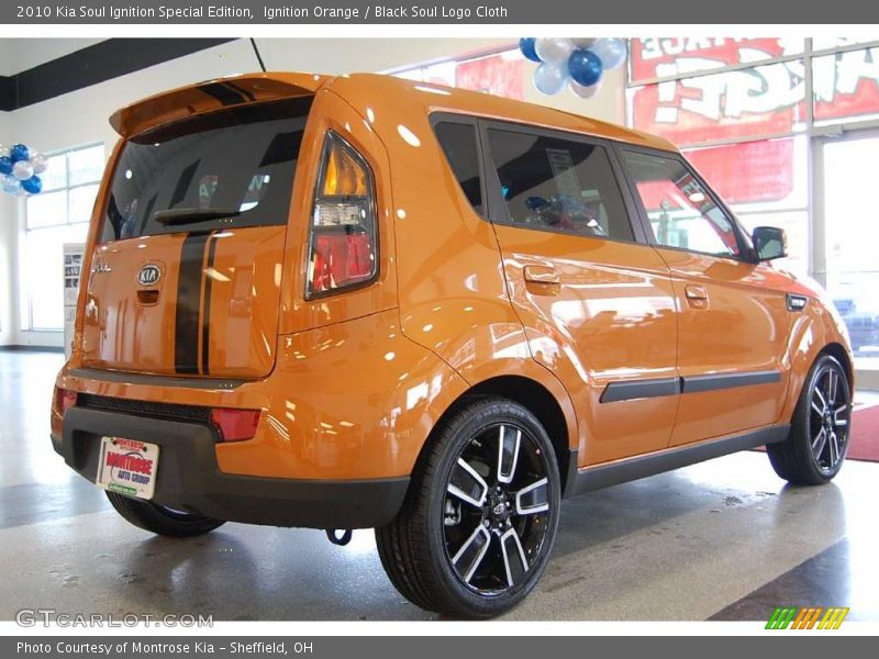 Ignition Orange / Black Soul Logo Cloth 2010 Kia Soul Ignition Special Edition