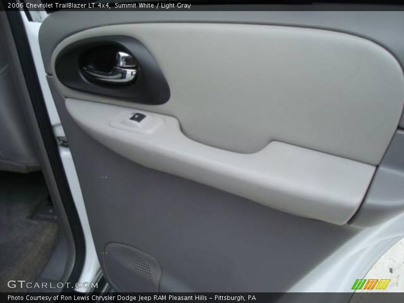 Summit White / Light Gray 2006 Chevrolet TrailBlazer LT 4x4