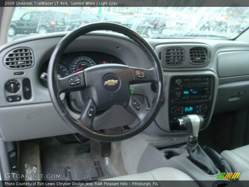 Summit White / Light Gray 2006 Chevrolet TrailBlazer LT 4x4