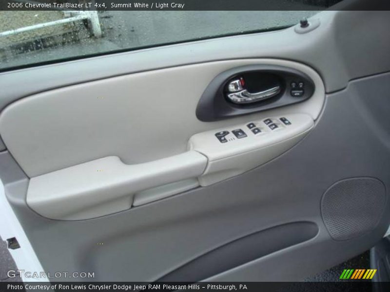 Summit White / Light Gray 2006 Chevrolet TrailBlazer LT 4x4