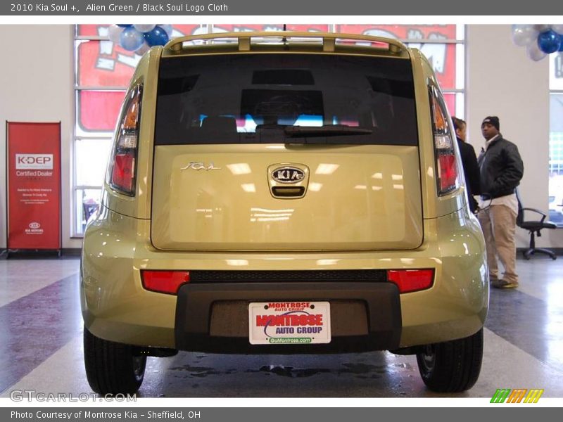Alien Green / Black Soul Logo Cloth 2010 Kia Soul +