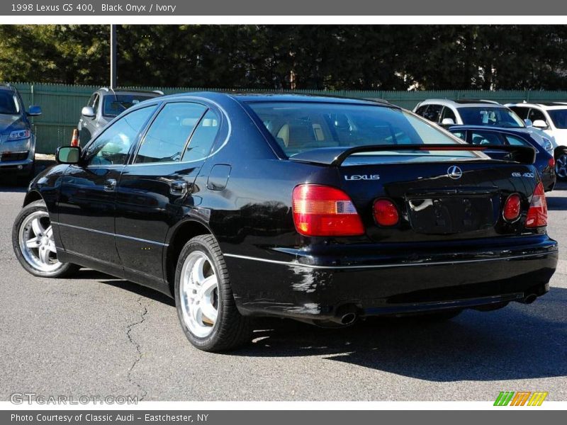 Black Onyx / Ivory 1998 Lexus GS 400