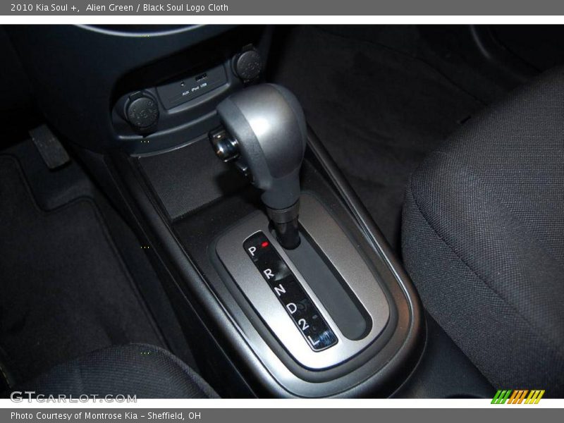Alien Green / Black Soul Logo Cloth 2010 Kia Soul +