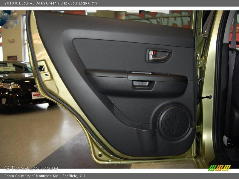 Alien Green / Black Soul Logo Cloth 2010 Kia Soul +