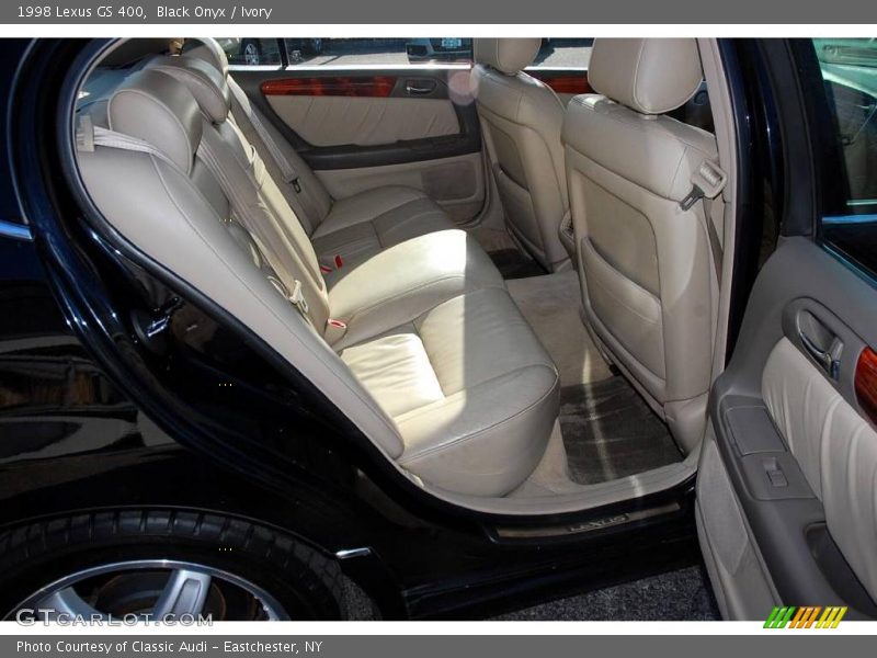 Black Onyx / Ivory 1998 Lexus GS 400