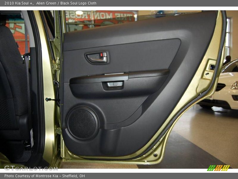 Alien Green / Black Soul Logo Cloth 2010 Kia Soul +