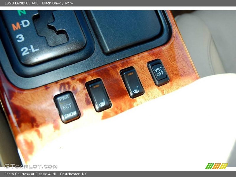 Black Onyx / Ivory 1998 Lexus GS 400