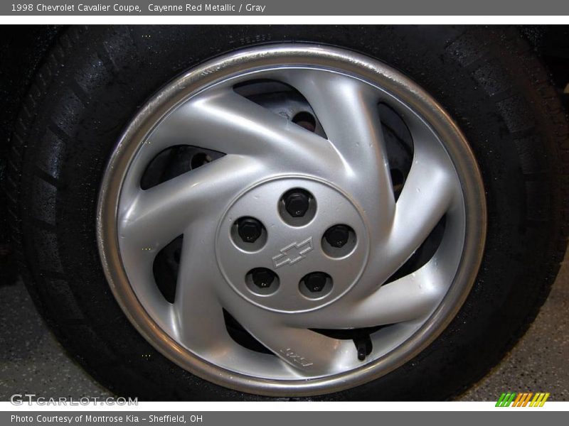Cayenne Red Metallic / Gray 1998 Chevrolet Cavalier Coupe