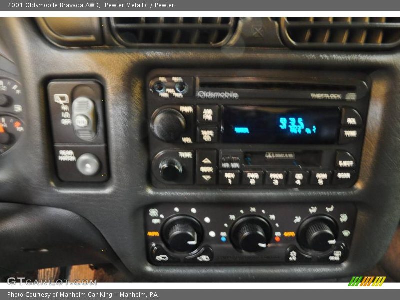Pewter Metallic / Pewter 2001 Oldsmobile Bravada AWD