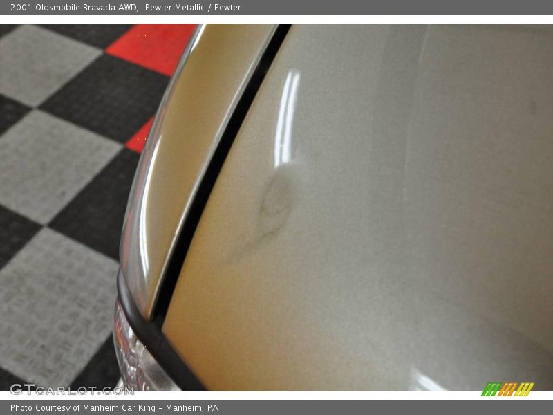 Pewter Metallic / Pewter 2001 Oldsmobile Bravada AWD