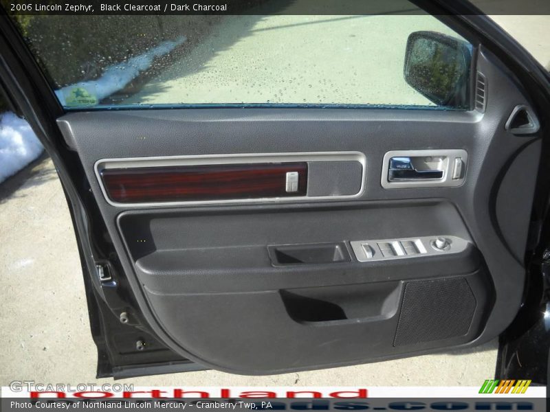 Black Clearcoat / Dark Charcoal 2006 Lincoln Zephyr