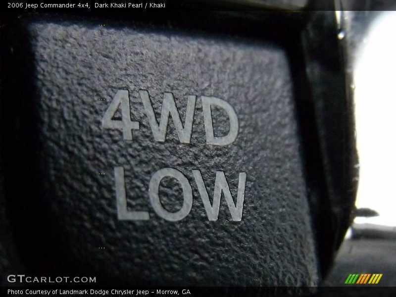 Dark Khaki Pearl / Khaki 2006 Jeep Commander 4x4