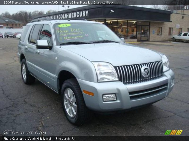 Satellite Silver Metallic / Charcoal Black 2006 Mercury Mountaineer Luxury AWD