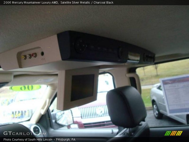 Satellite Silver Metallic / Charcoal Black 2006 Mercury Mountaineer Luxury AWD