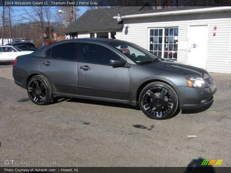 Titanium Pearl / Petrol Gray 2004 Mitsubishi Galant LS