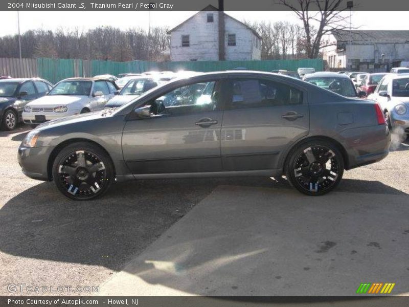 Titanium Pearl / Petrol Gray 2004 Mitsubishi Galant LS