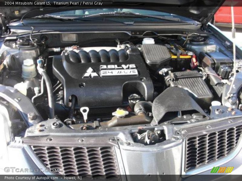 Titanium Pearl / Petrol Gray 2004 Mitsubishi Galant LS