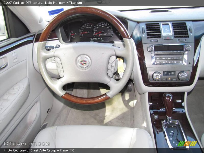 Light Platinum / Titanium 2007 Cadillac DTS Luxury