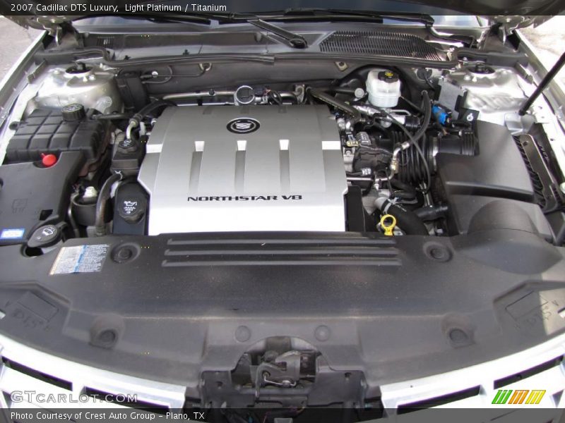 Light Platinum / Titanium 2007 Cadillac DTS Luxury