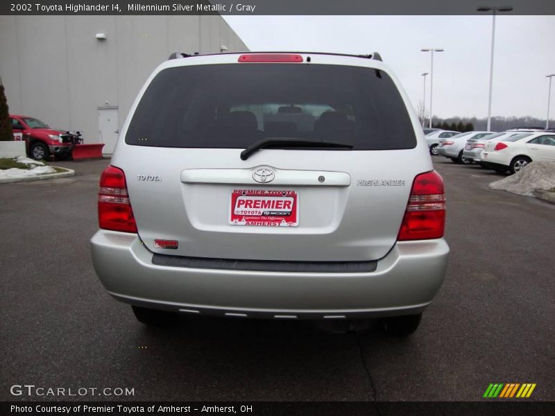 Millennium Silver Metallic / Gray 2002 Toyota Highlander I4
