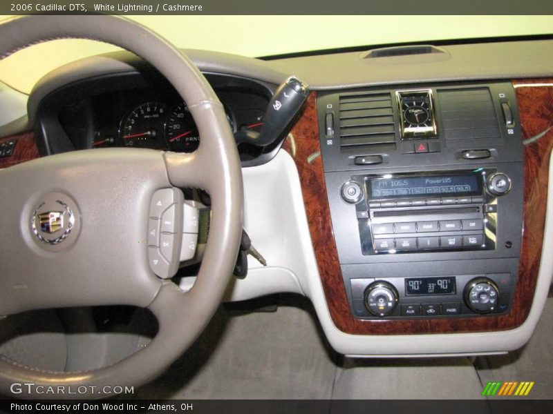 White Lightning / Cashmere 2006 Cadillac DTS