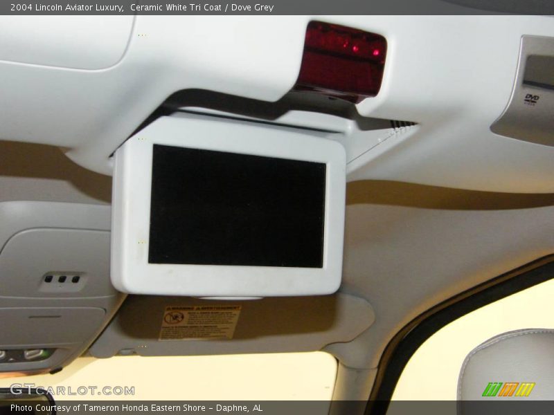 Ceramic White Tri Coat / Dove Grey 2004 Lincoln Aviator Luxury