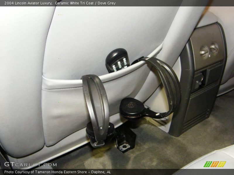 Ceramic White Tri Coat / Dove Grey 2004 Lincoln Aviator Luxury