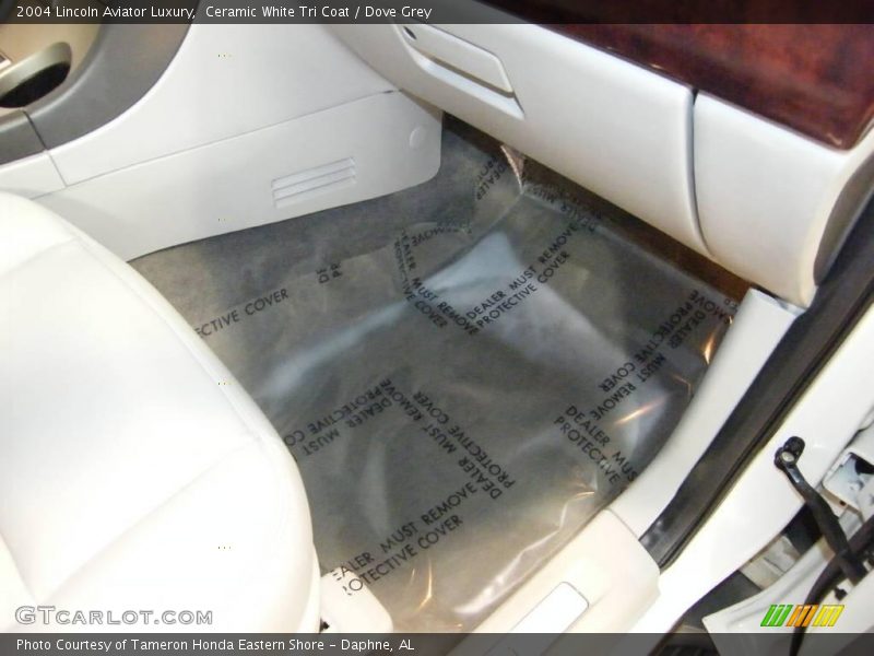 Ceramic White Tri Coat / Dove Grey 2004 Lincoln Aviator Luxury