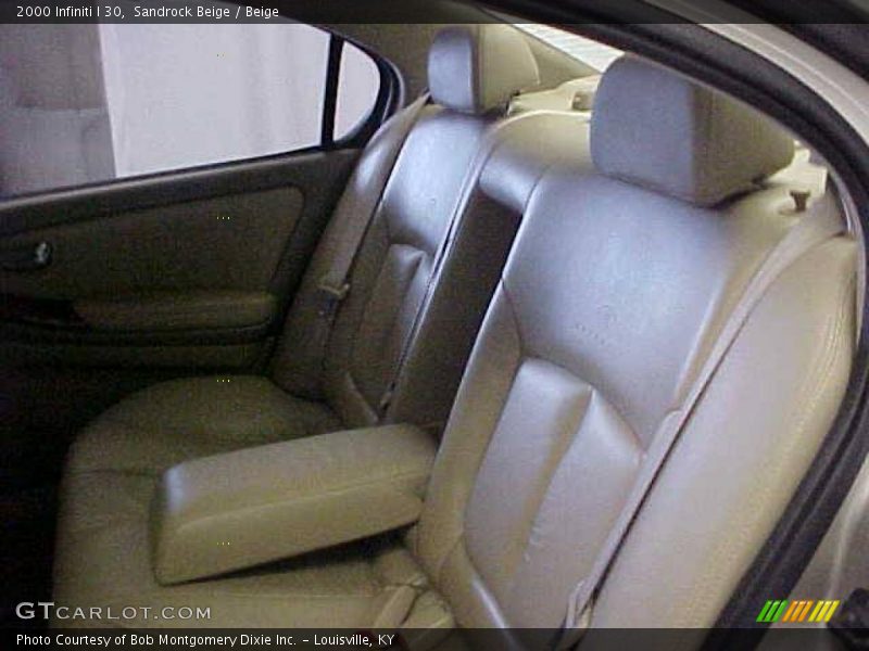 Sandrock Beige / Beige 2000 Infiniti I 30