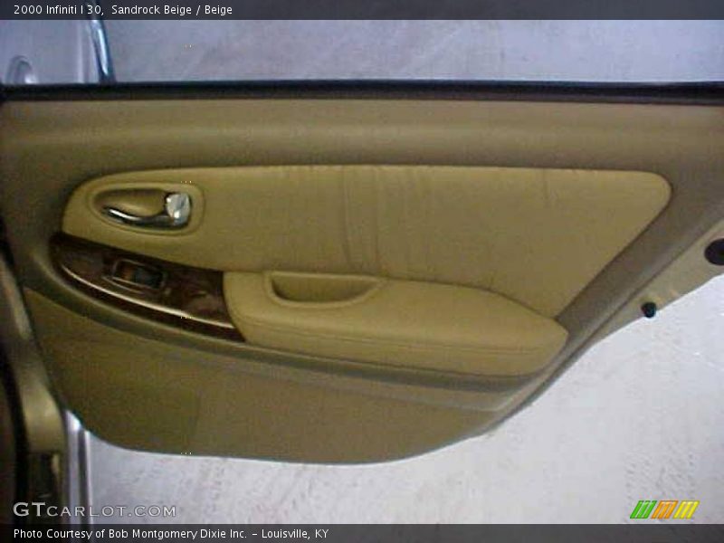 Sandrock Beige / Beige 2000 Infiniti I 30