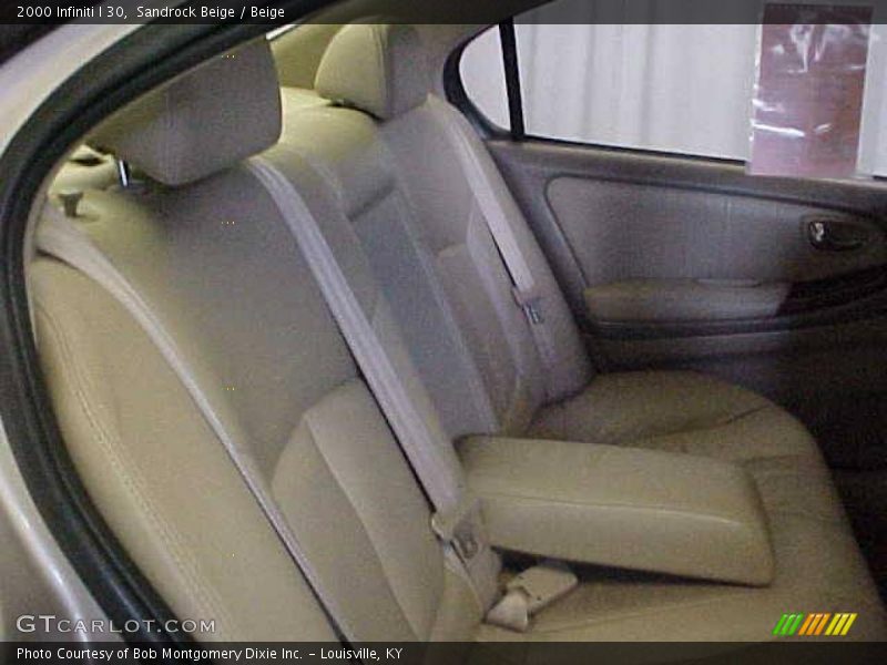 Sandrock Beige / Beige 2000 Infiniti I 30