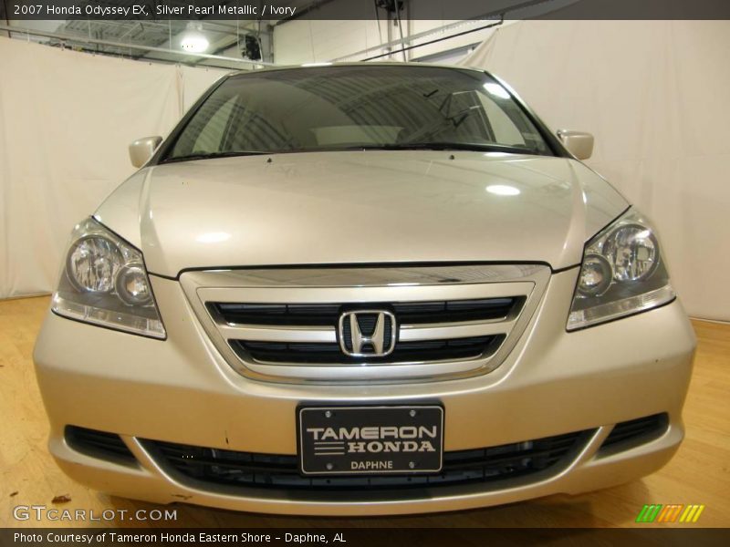 Silver Pearl Metallic / Ivory 2007 Honda Odyssey EX