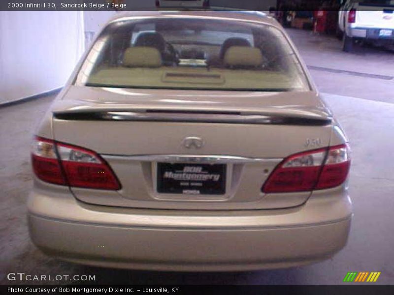 Sandrock Beige / Beige 2000 Infiniti I 30