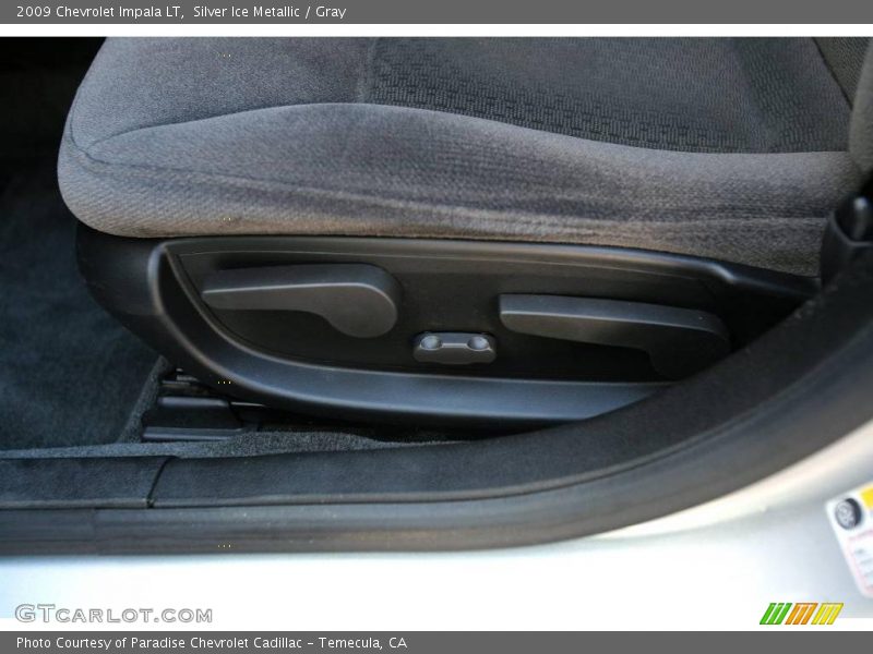 Silver Ice Metallic / Gray 2009 Chevrolet Impala LT