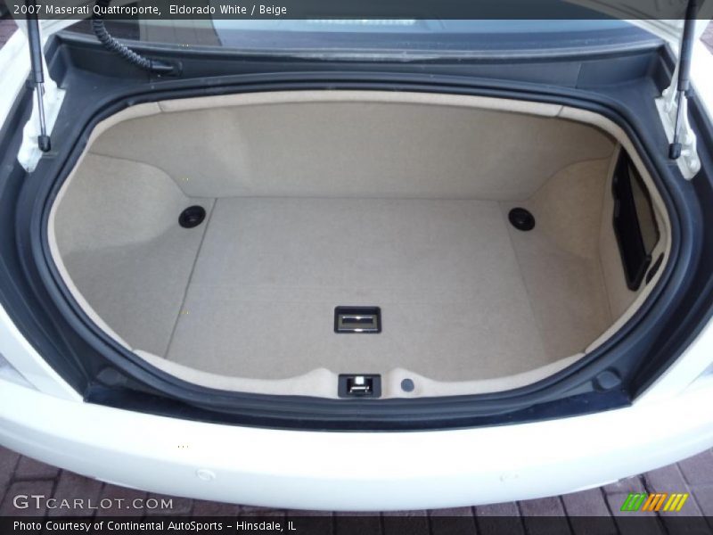 Eldorado White / Beige 2007 Maserati Quattroporte