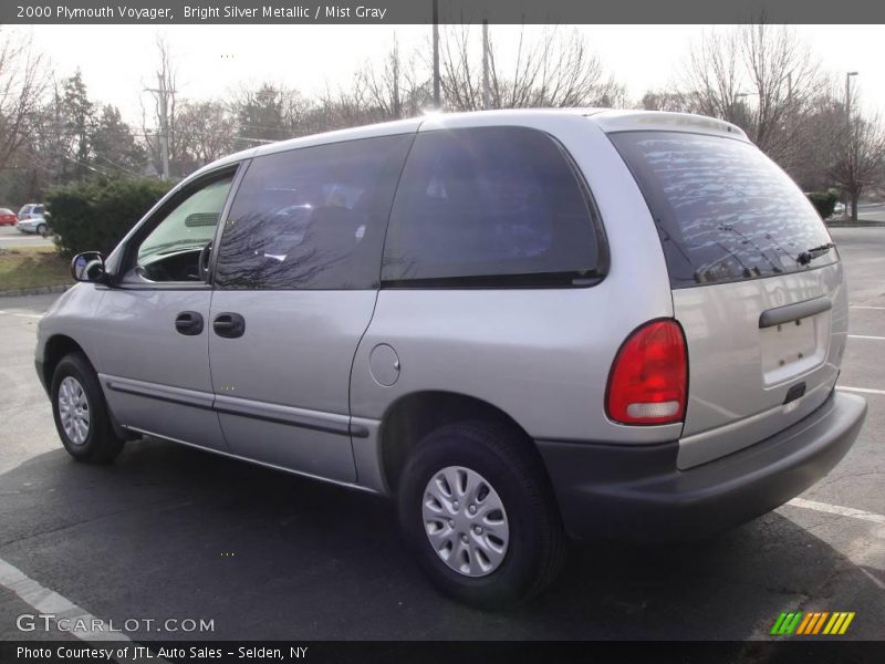 Bright Silver Metallic / Mist Gray 2000 Plymouth Voyager