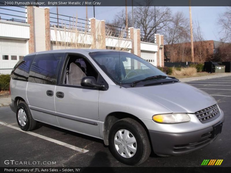 Bright Silver Metallic / Mist Gray 2000 Plymouth Voyager