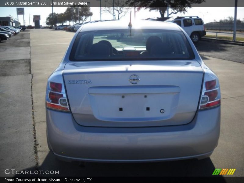 Brilliant Silver / Beige 2009 Nissan Sentra 2.0