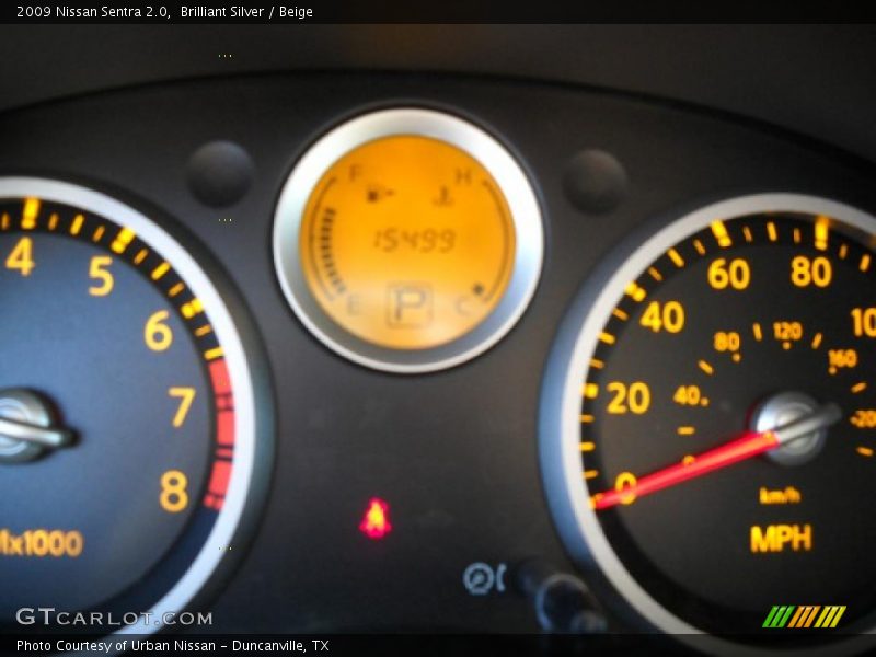 Brilliant Silver / Beige 2009 Nissan Sentra 2.0