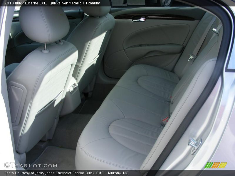 Quicksilver Metallic / Titanium 2010 Buick Lucerne CXL