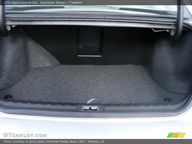 Quicksilver Metallic / Titanium 2010 Buick Lucerne CXL