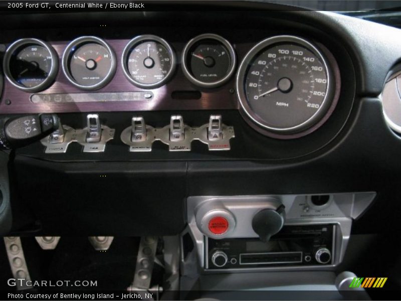 Centennial White / Ebony Black 2005 Ford GT
