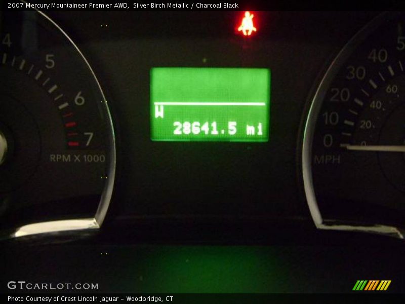 Silver Birch Metallic / Charcoal Black 2007 Mercury Mountaineer Premier AWD