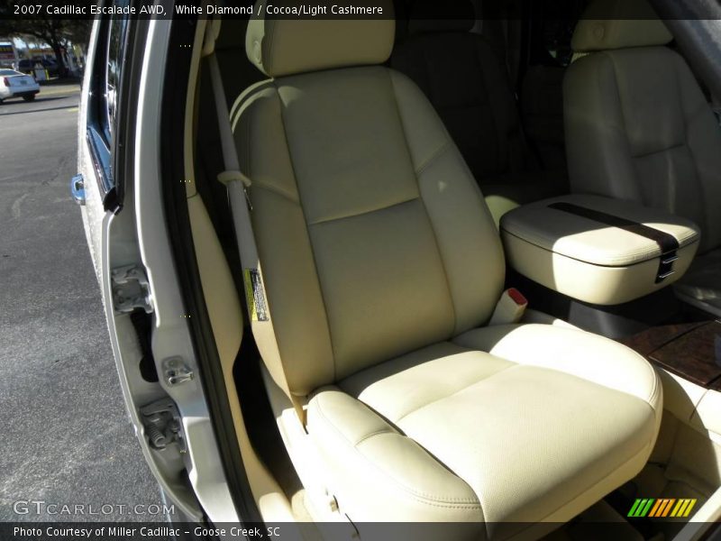 White Diamond / Cocoa/Light Cashmere 2007 Cadillac Escalade AWD