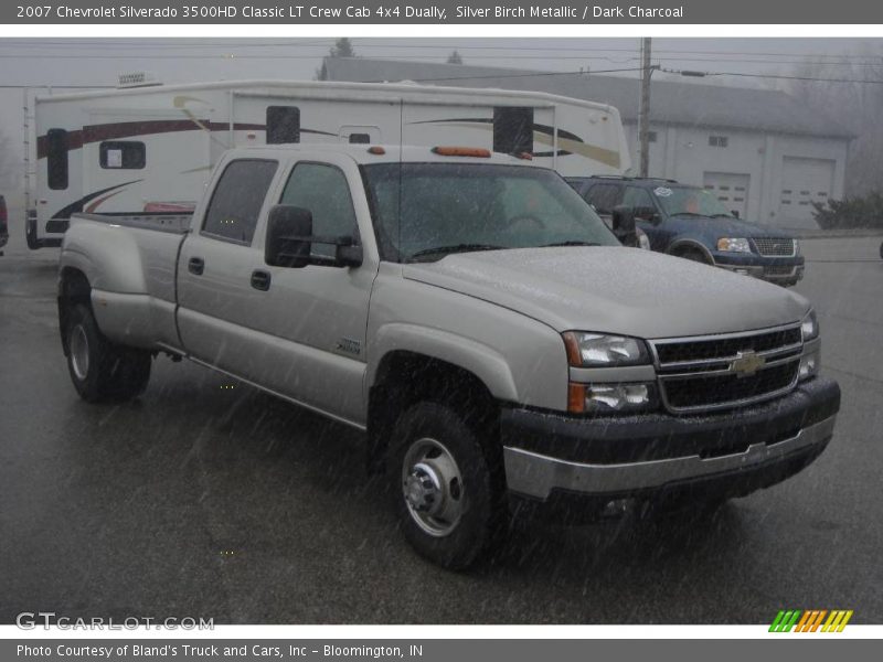 Silver Birch Metallic / Dark Charcoal 2007 Chevrolet Silverado 3500HD Classic LT Crew Cab 4x4 Dually