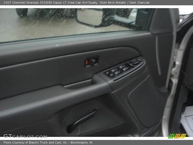 Silver Birch Metallic / Dark Charcoal 2007 Chevrolet Silverado 3500HD Classic LT Crew Cab 4x4 Dually