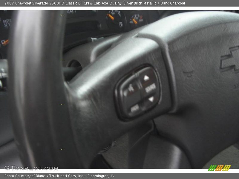 Silver Birch Metallic / Dark Charcoal 2007 Chevrolet Silverado 3500HD Classic LT Crew Cab 4x4 Dually